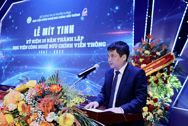 PGS.TS Đặng Hoài Bắc, Giám đốc Học viện đọc diễn văn tại buổi Lễ